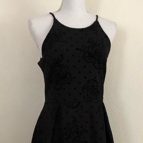 Aqua Black Dress (M) - Picture 2 of 4